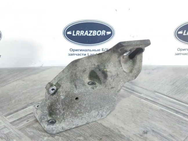 Кронштейн ДВС правый Range Rover Sport L320 4.2