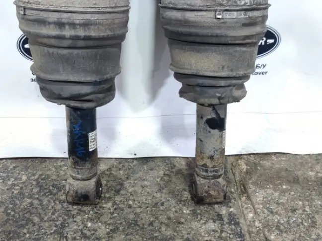 Пневмостойка задняя комплек Range Rover Sport L320