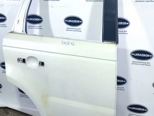 Дверь задняя правая Range Rover Sport L320 05-12