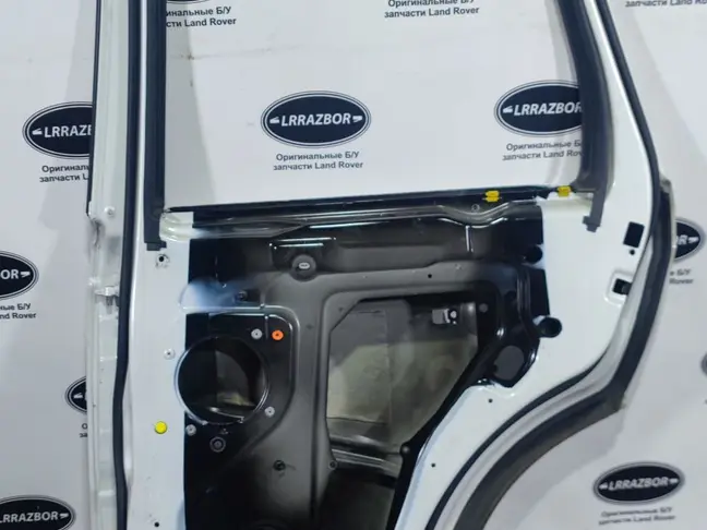 Дверь задняя правая Range Rover Sport L320 05-12