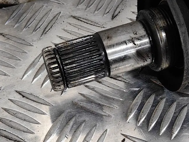 Привод передний левый Land Rover Sport L320