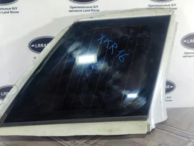Стекло кузовное глухое правое Land Rover Sport 320