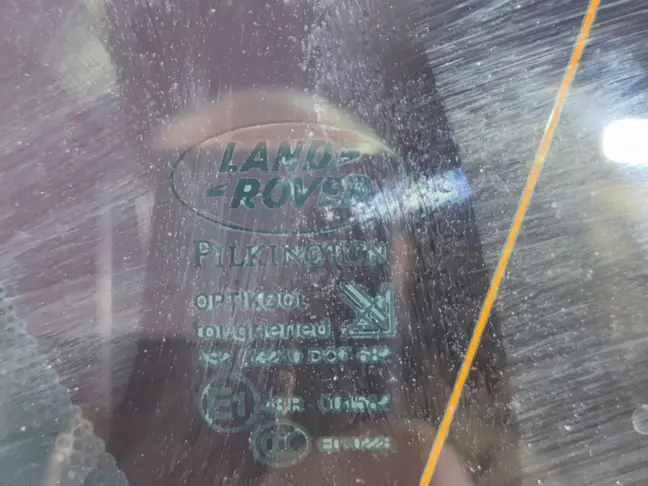 Стекло кузовное глухое правое Land Rover Sport 320