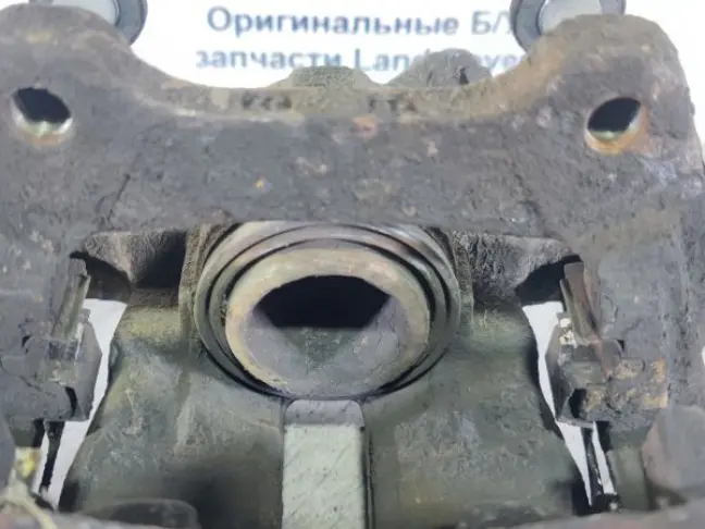 Суппорт правый задний Land Rover Sport L320