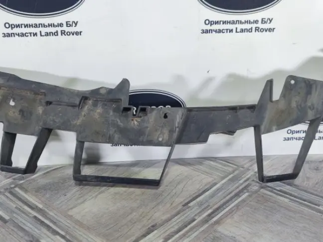 Кронштейн бампера левый Range Rover Sport L320