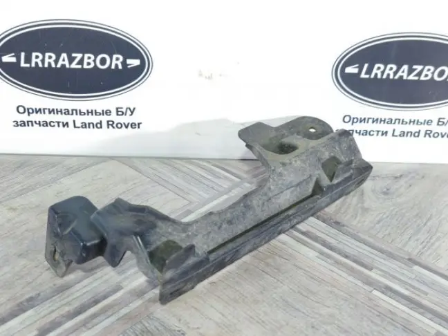 Кронштейн заднего бампера правый Sport L320