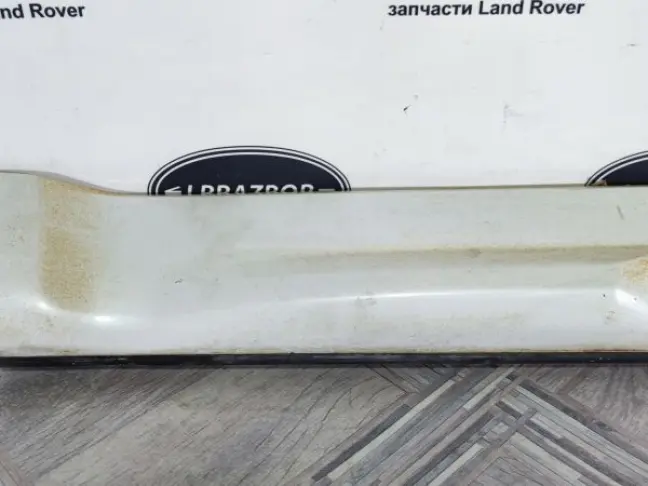Молдинг двери задний правый Range Rover Sport 320