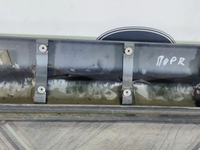 Молдинг передний правый  Range Rover Sport L320