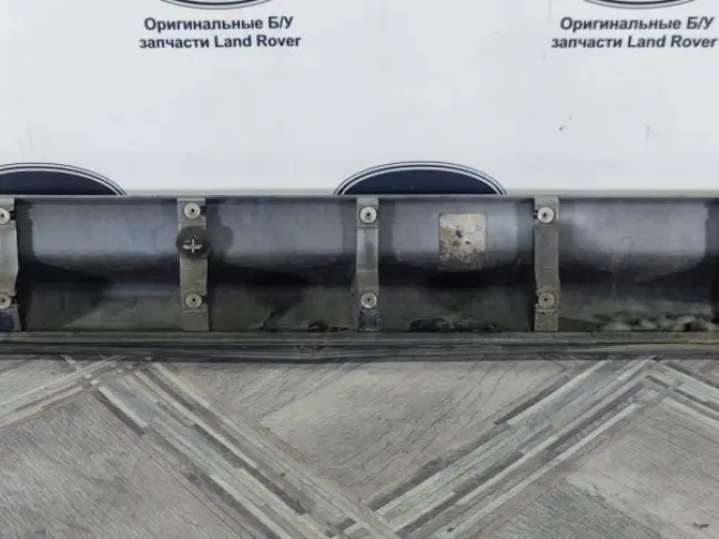 Молдинг передний левый  Range Rover Sport L320