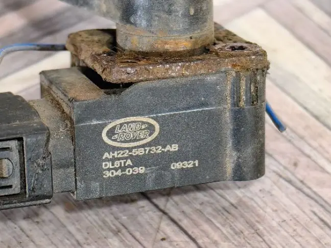 Датчик положения кузова задний RRS L320 рест