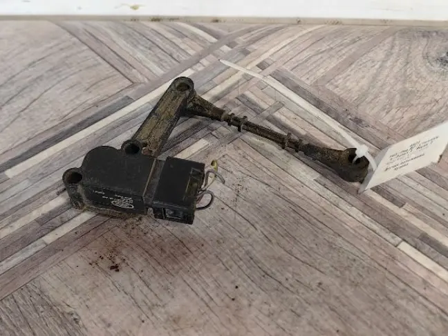 Датчик положения кузова задний RRS L320 рест