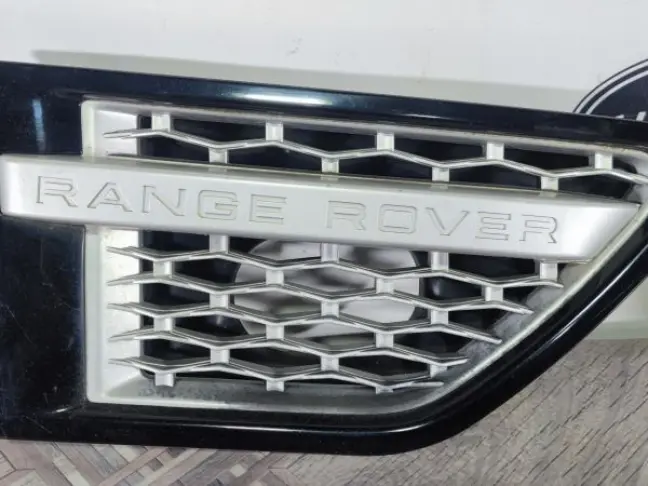 Решетка радиатора жабры Range Rover Sport L320