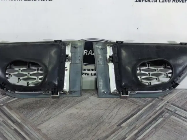 Решетка радиатора жабры Range Rover Sport L320