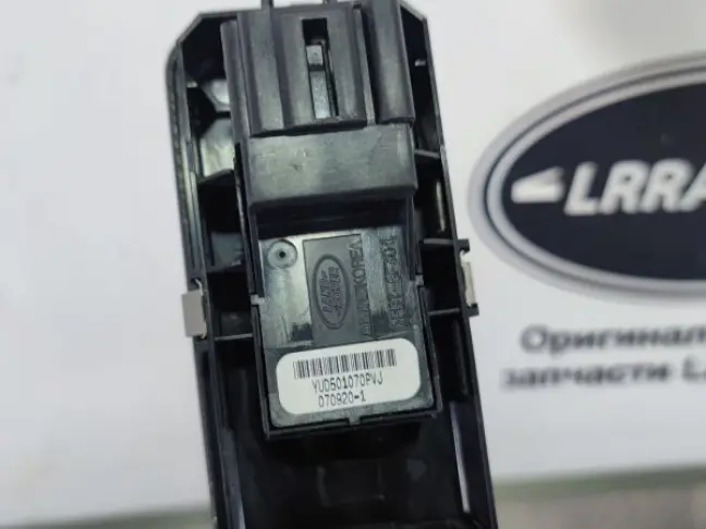 Кнопка стеклоподьемника Range Rover Sport L320