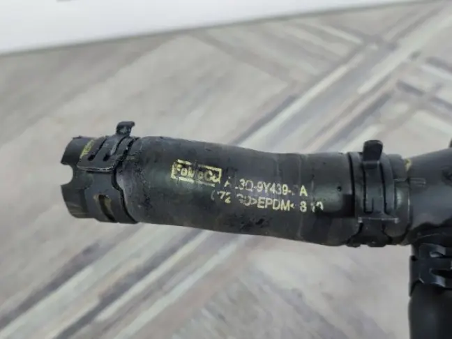 Патрубок охлаждения Range Rover 3 L322 448DT