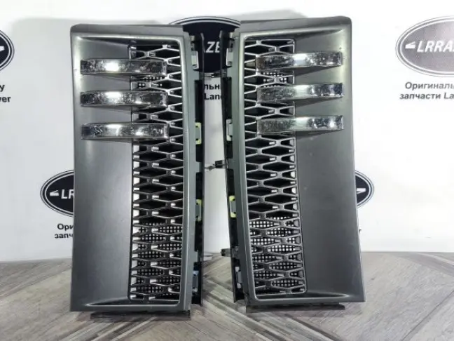 Жабры в крылья комплект Range Rover L322 09-12