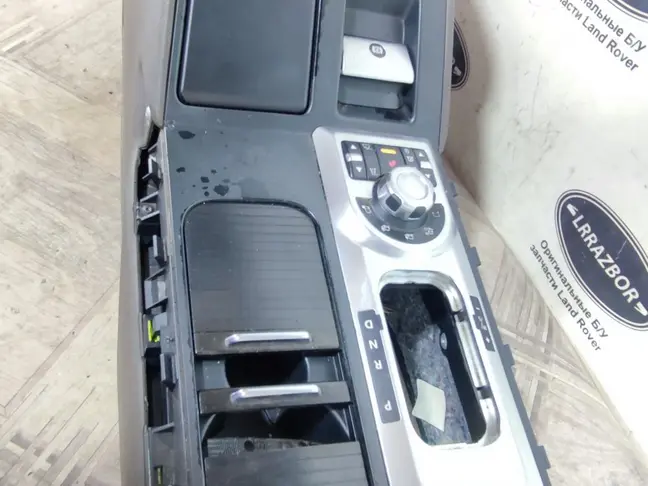 Консоль подлокотник Range Rover 3 L322 2009-2012