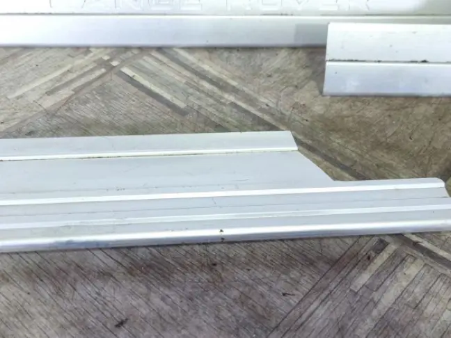 Молдинг порогов салонный Range Rover L322