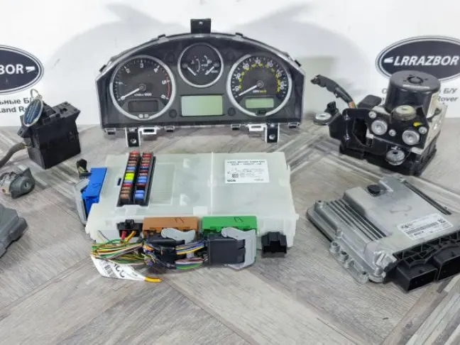 Блоки комплект Land Rover Freelander 2 2.2