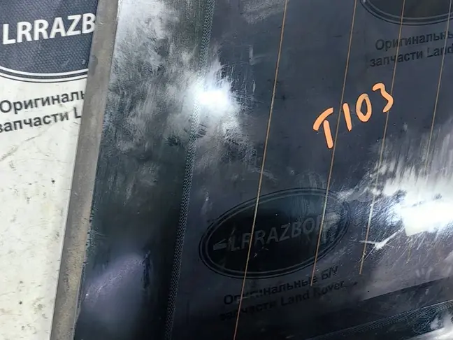 Стекло багажника правое Land Rover Freelander 2