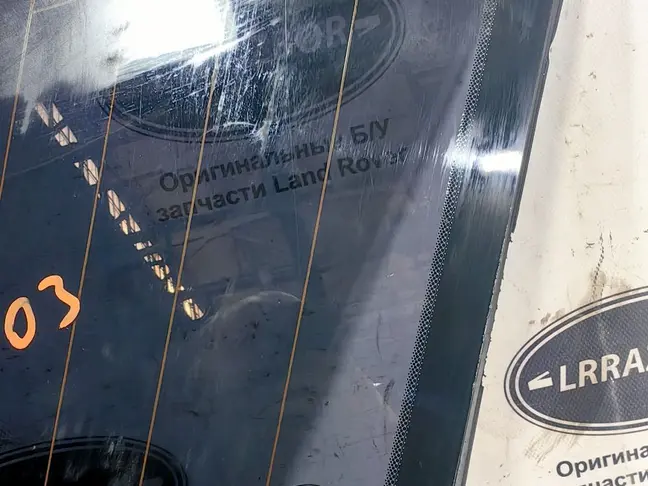 Стекло багажника правое Land Rover Freelander 2