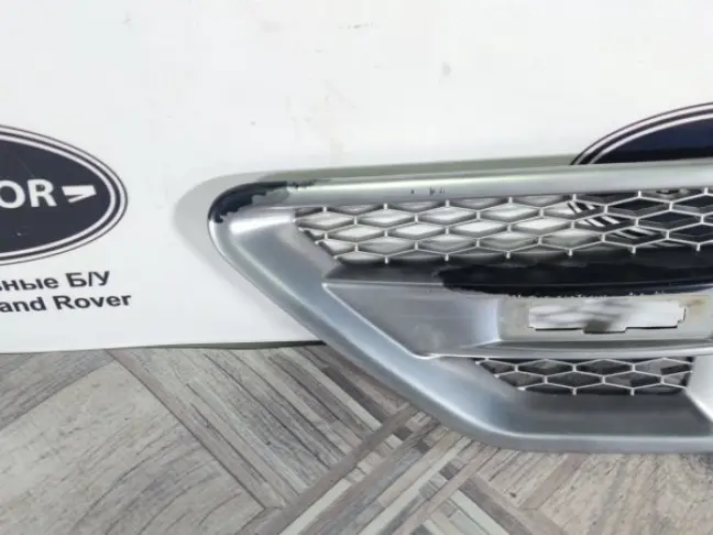 Решетка жабра левая Land Rover Freelander 2 2.2