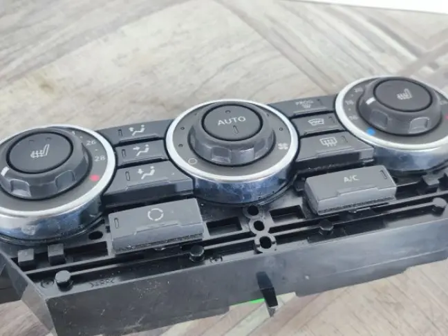 Блок управления климатом Land Rover Freelander 2