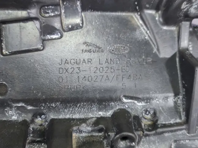 Пыльник катушек левый Range Sport 2 L494 3.0SC