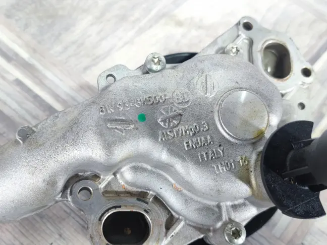 Помпа Range Rover Sport 2 L494 3.0SC