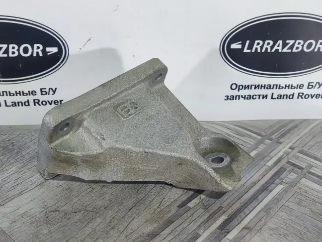 Кронштейн двигателя левый Range Sport 2 L494 3.0SC