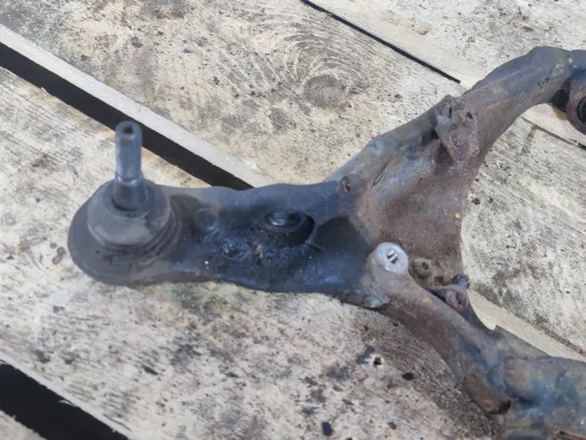 Рычаг передний верхний левый Land Rover Sport L320