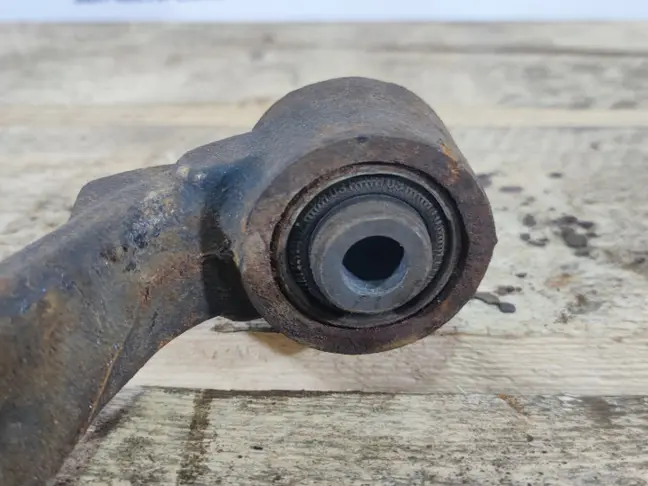 Рычаг передний верхний левый Land Rover Sport L320