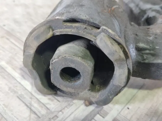 Рычаг передний нижний правый Land Rover Sport L320