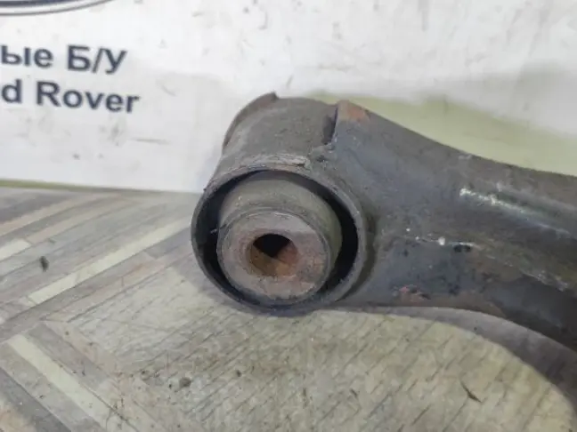 Рычаг передний нижний правый Land Rover Sport L320
