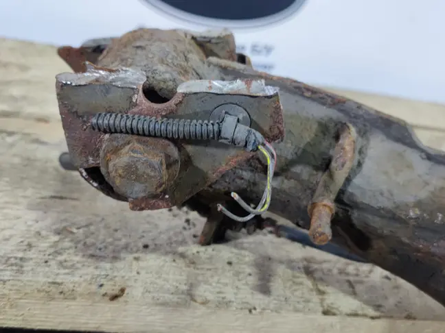 Рычаг задний верхний правый Range Rover Sport L320