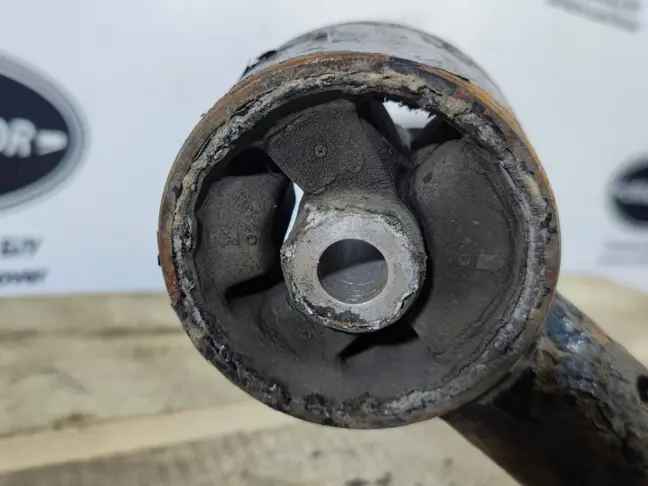 Рычаг задний верхний правый Range Rover Sport L320