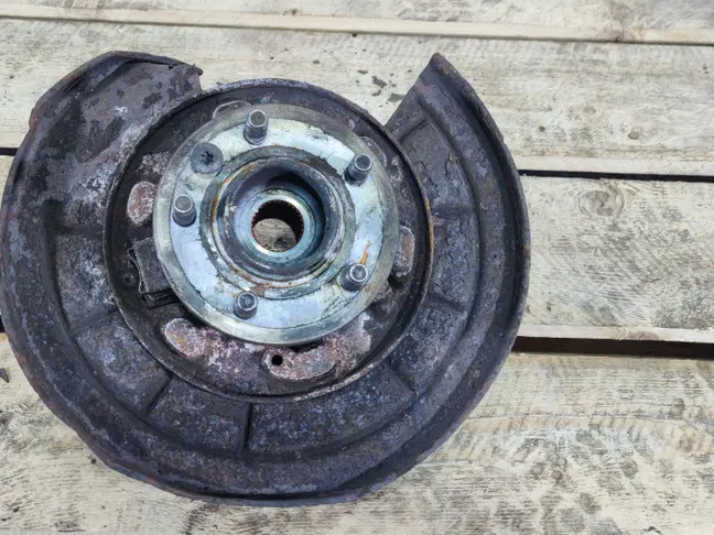 Кулак задний правый Range Rover Sport L320