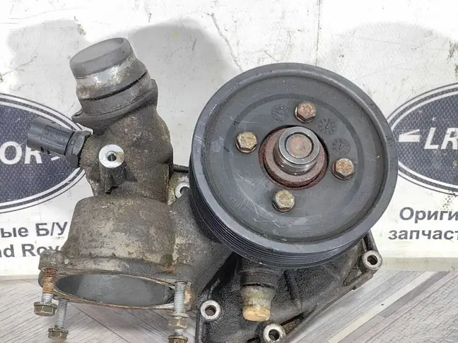 Помпа Range Rover L322 2002-2005 M62