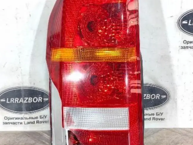 Фонарь задний левый битый DISCOVERY 3 L319 05-09