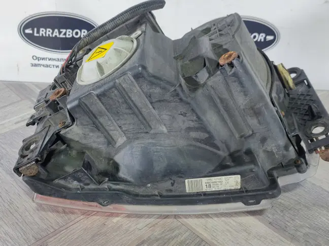 Фара правая адаптивная DISCOVERY 3 L319 05-09