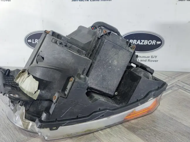 Фара правая адаптивная DISCOVERY 3 L319 05-09