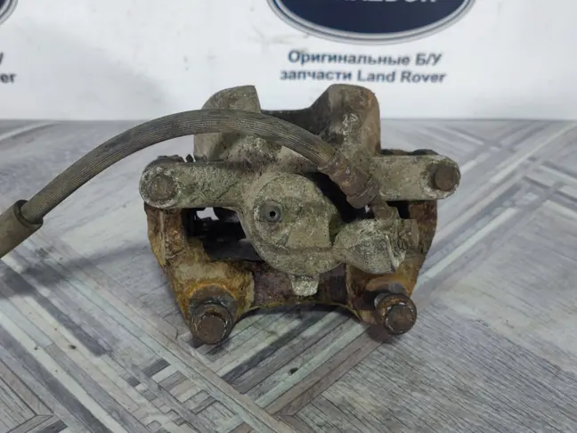 Суппорт правый задний Land Rover Sport L320