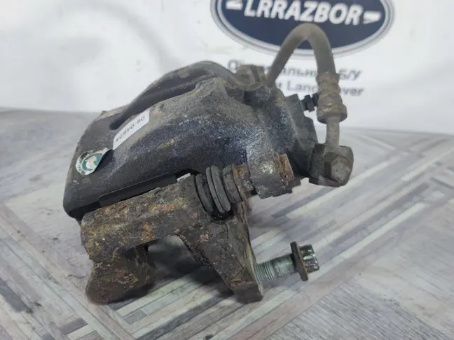 Суппорт левый задний Land Rover Sport L320