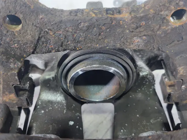 Суппорт правый задний Land Rover Sport L320