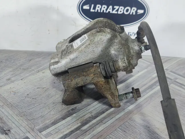 Суппорт правый задний Land Rover Sport L320