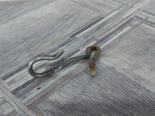 Кронштейн троса ручника DISCOVERY 3/4 L319