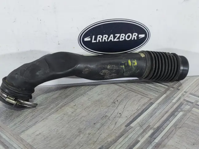 Патрубок воздушный Range Rover L320 05-09 3.6