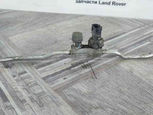 Трубка кондиционера Range Rover L320 3.6