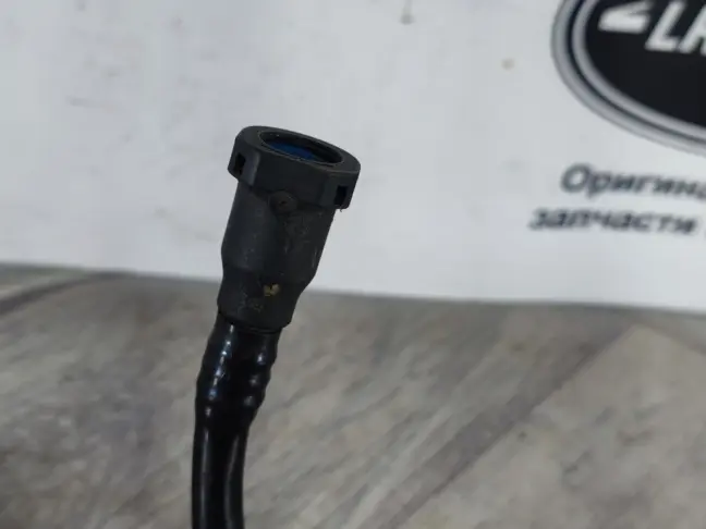 Трубка топливная Range Rover Sport L320 3.6