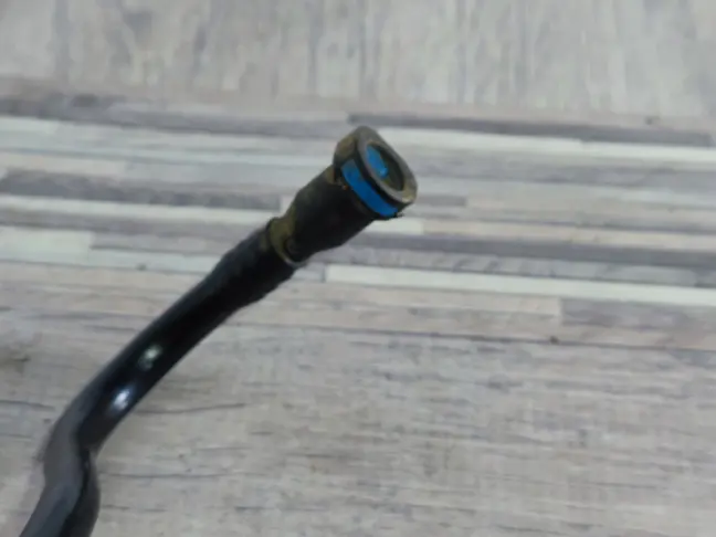 Трубка топливная Range Rover Sport L320 3.6